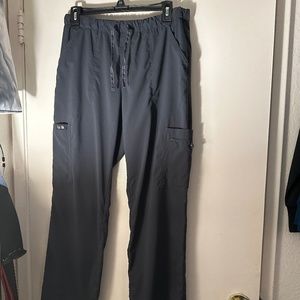 Koi scrub set, large top and medium pants